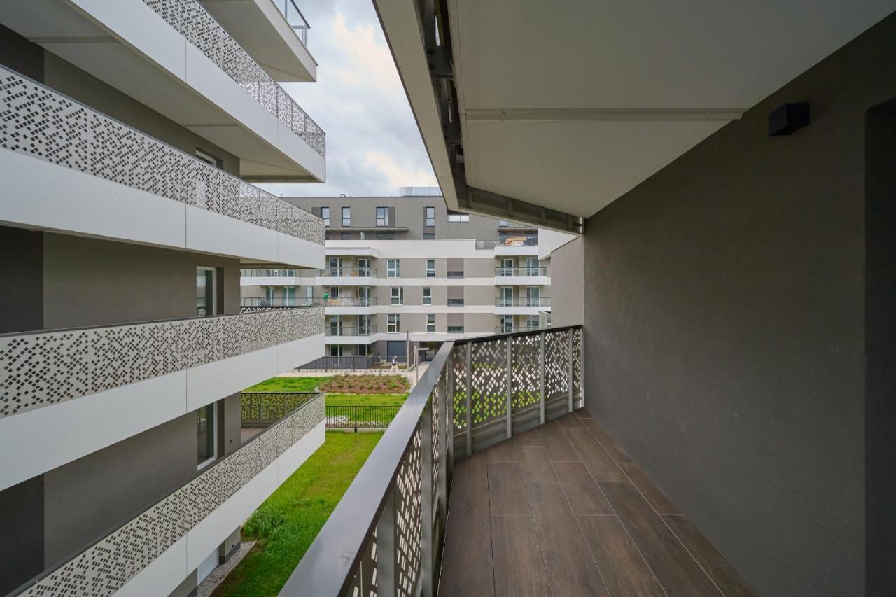 Apartment With 2 Bedrooms & Parking Wroclaw By Noclegi Renters Eksteriør billede